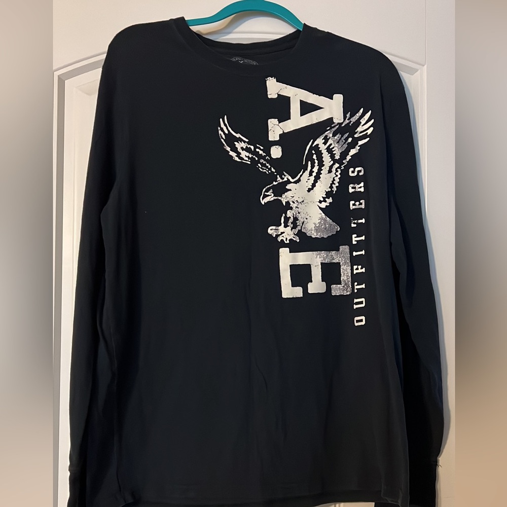American Eagle Long Sleeve T-Shirt